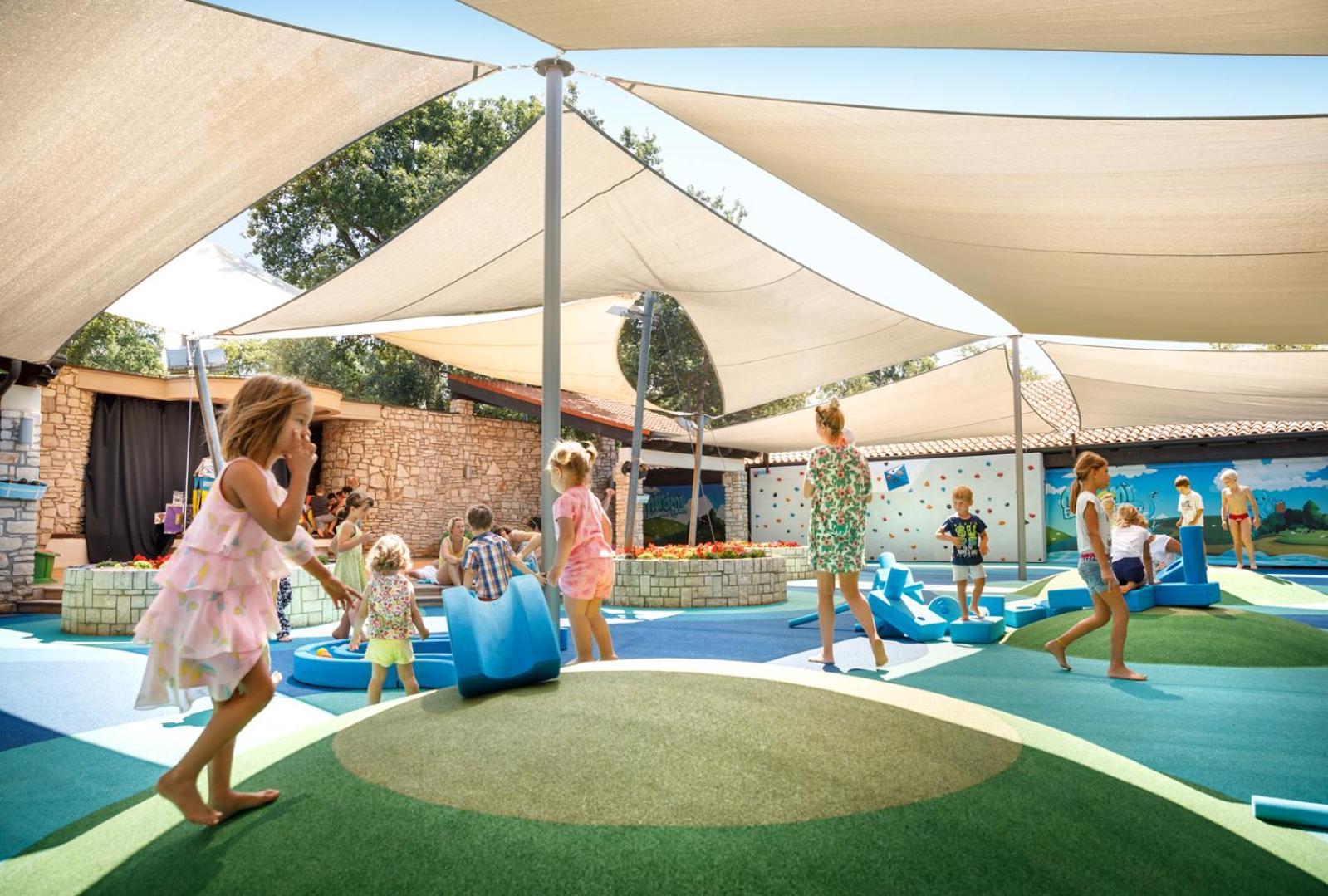 Aminess Planet Camping Maravea Resort - Pitches Novigrad  ภายนอก รูปภาพ