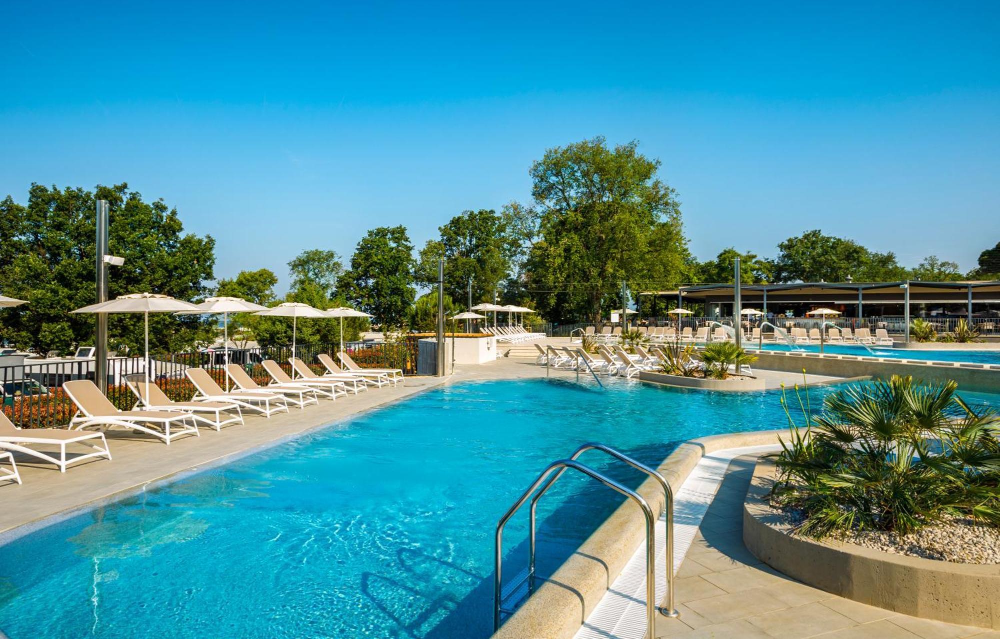 Aminess Planet Camping Maravea Resort - Pitches Novigrad  ภายนอก รูปภาพ