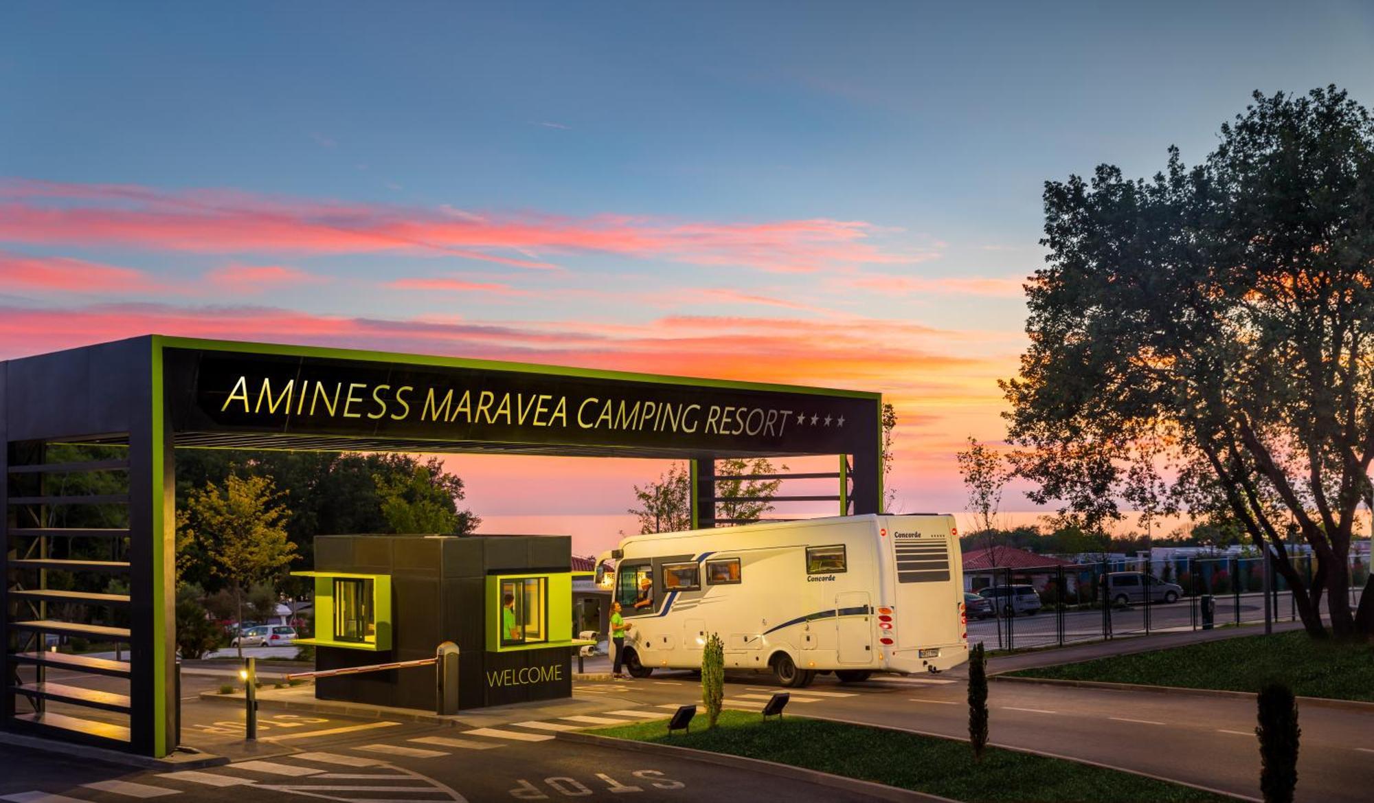Aminess Planet Camping Maravea Resort - Pitches Novigrad  ภายนอก รูปภาพ