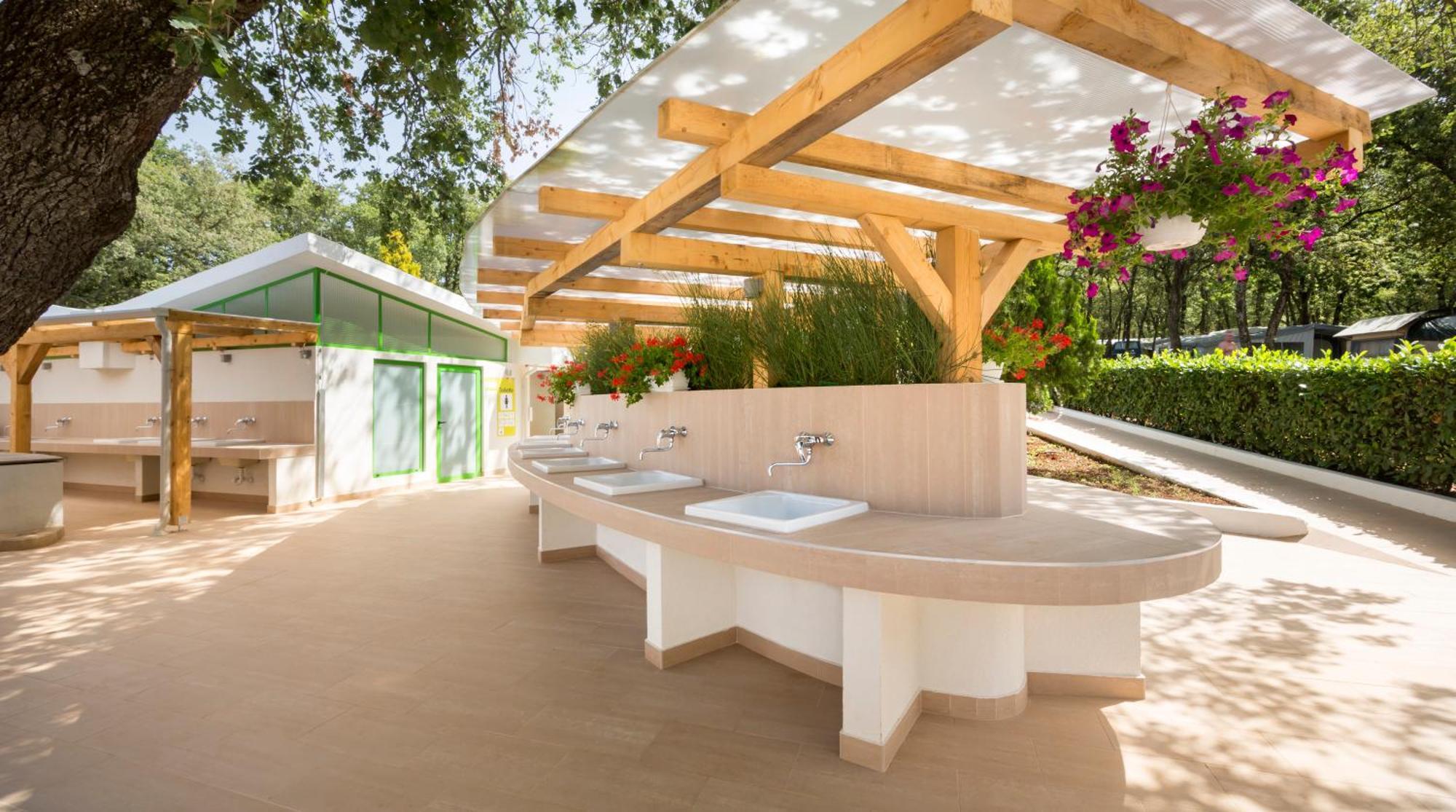Aminess Planet Camping Maravea Resort - Pitches Novigrad  ภายนอก รูปภาพ