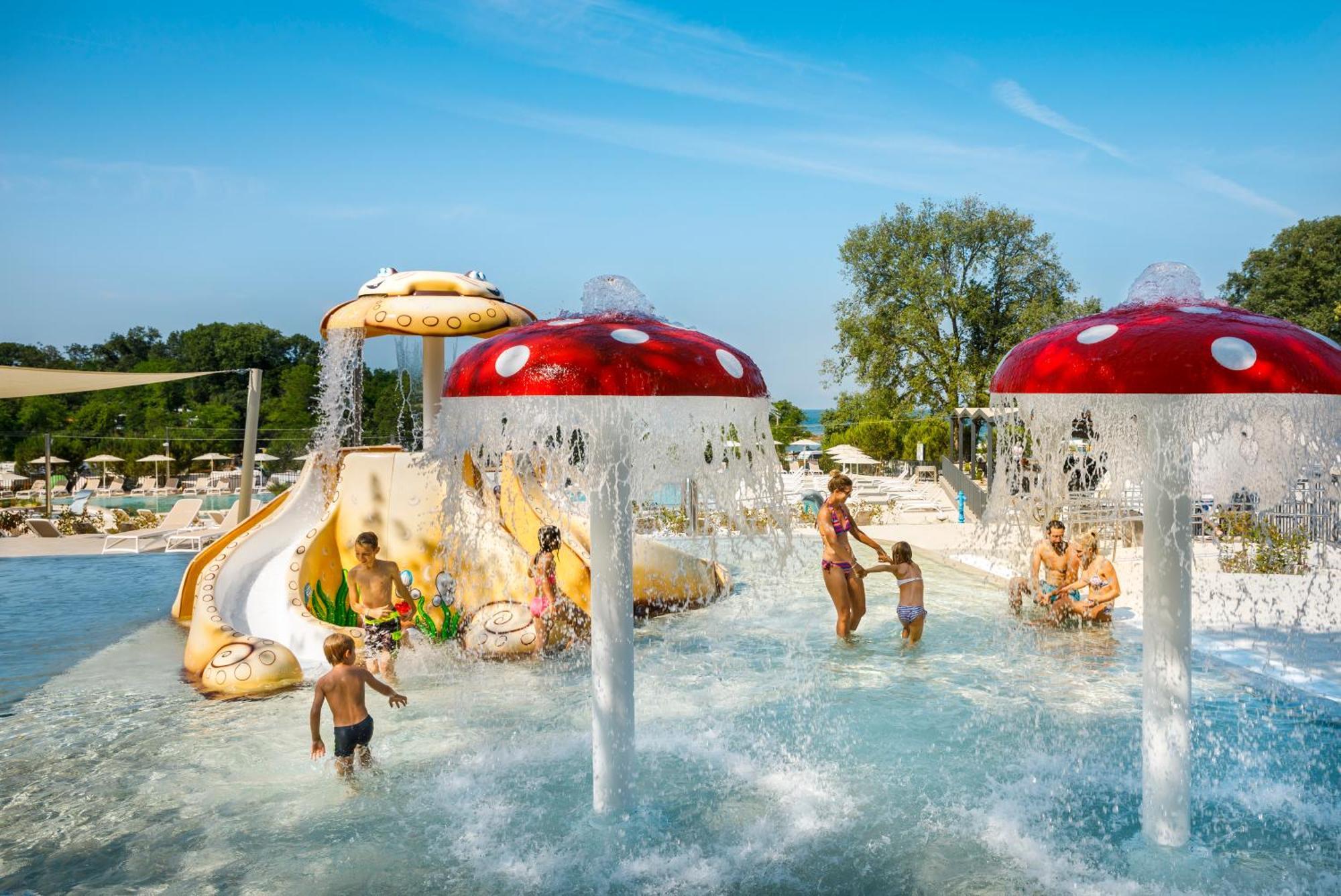 Aminess Planet Camping Maravea Resort - Pitches Novigrad  ภายนอก รูปภาพ